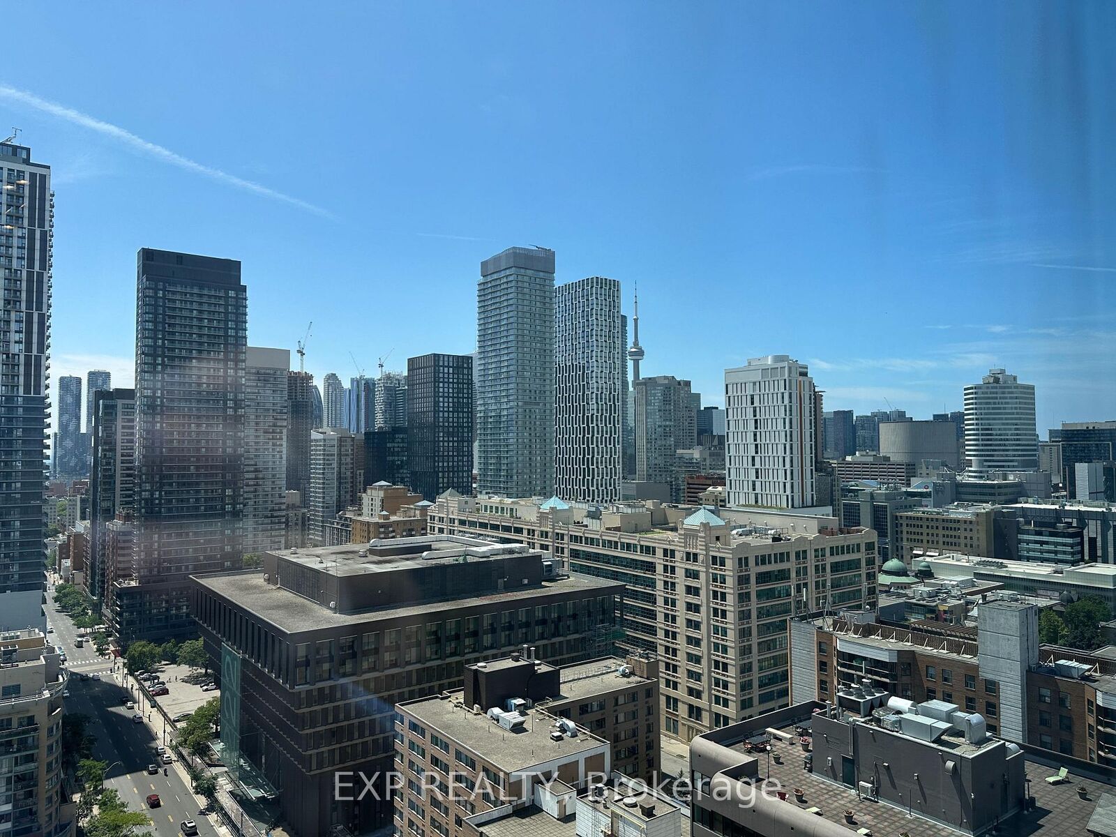 Property Photo: 319 Jarvis Street 2517 ON M5B 0C8