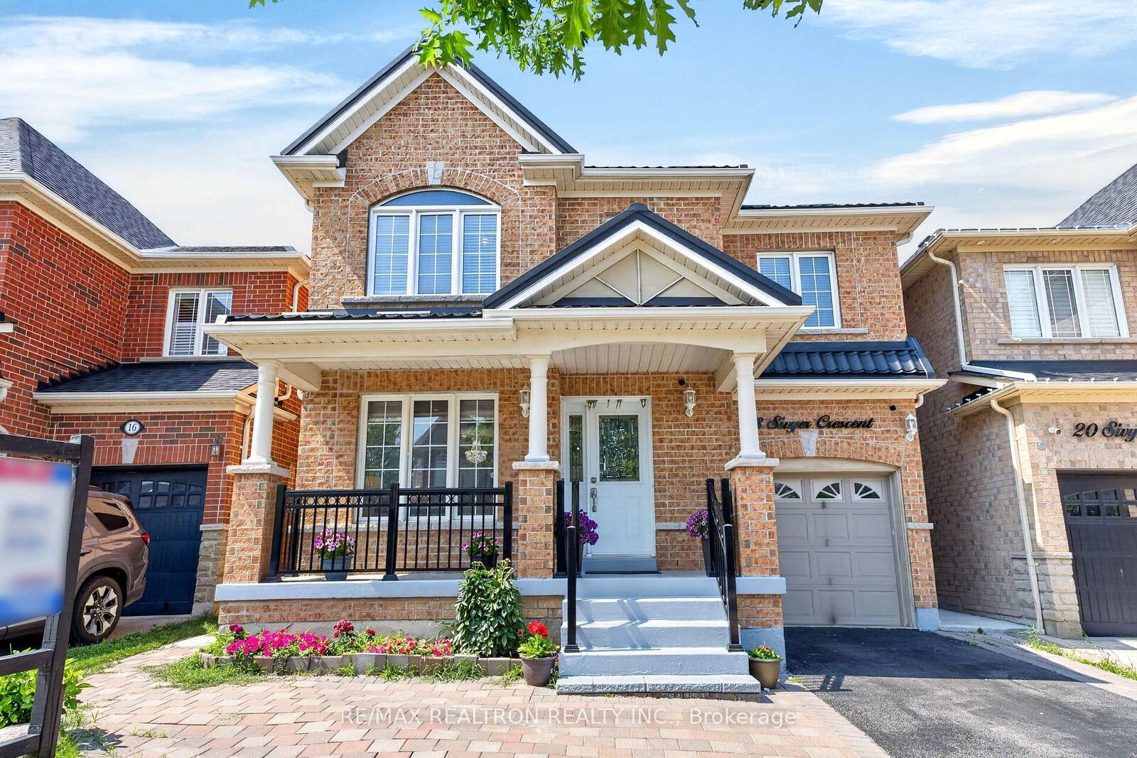 Property Photo: 18 Sivyer Crescent ON L1Z 2A6
