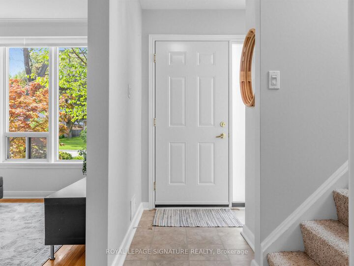 Property Photo:  46 Plateau Crescent  ON M3C 1M8 