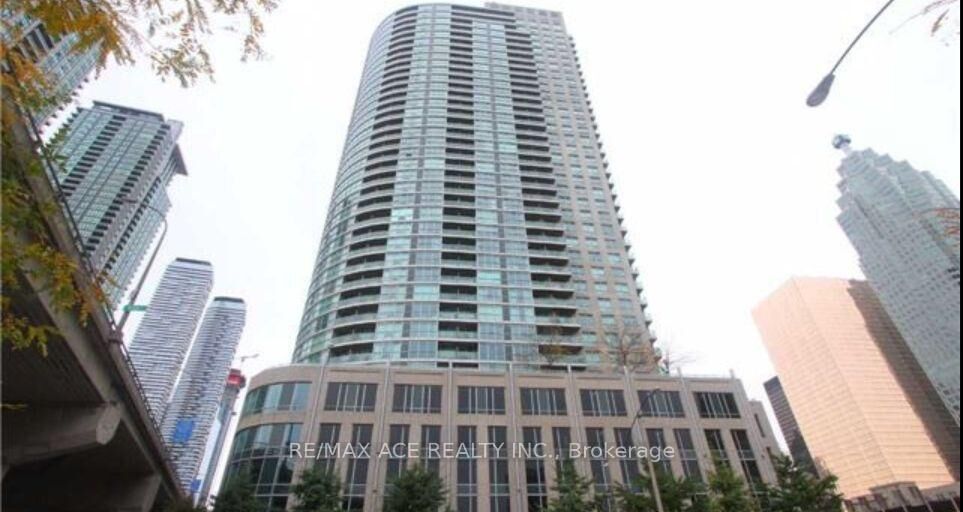 Property Photo:  18 Yonge Street 712  ON M5E 1Z8 