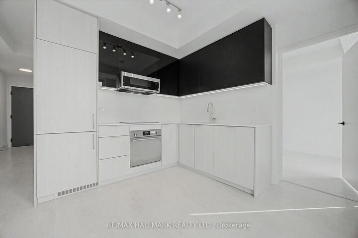 Property Photo:  308 Jarvis Street 3201  ON M5B 0E3 