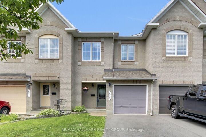 Property Photo:  2032 Dorima Street  ON K4A 3J7 