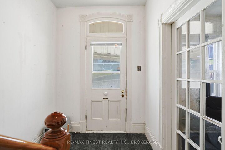 Property Photo: 46 Catharine Street ON K8P 1L5