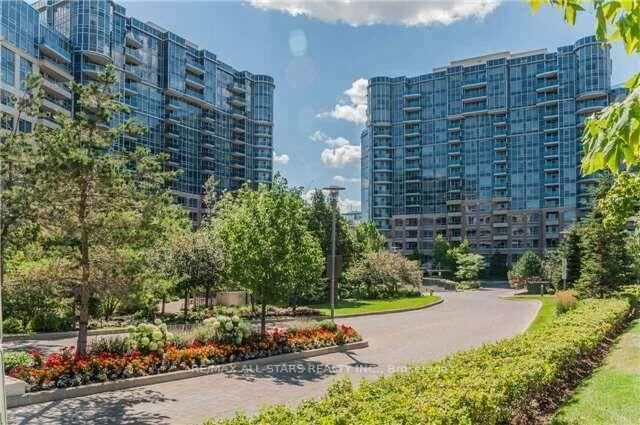 Property Photo: 23 Cox Boulevard 1563 ON L3R 7Z9