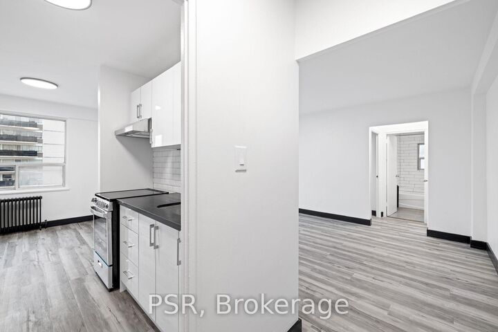 Property Photo:  600 Eglinton Avenue W 209  ON M5N 1C1 