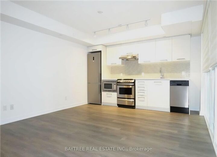 Property Photo:  87 Peter Street 1012  ON M5V 2G4 