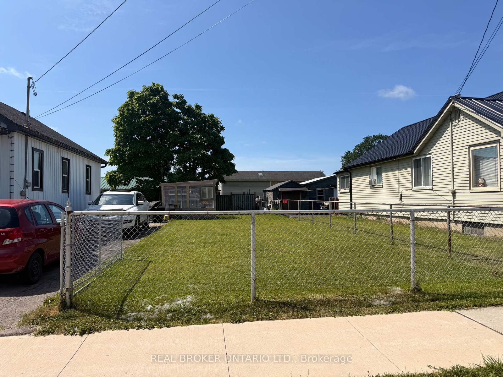 Property Photo:  Vl Broadway Avenue  ON L3C 5L9 