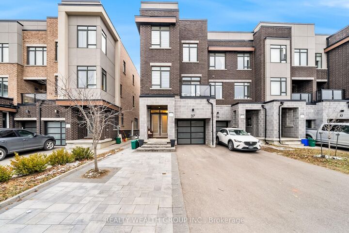 Property Photo:  37 Fancamp Drive Main  ON L6A 4Z2 