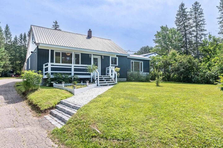 32560 Highway Highway — photo 1