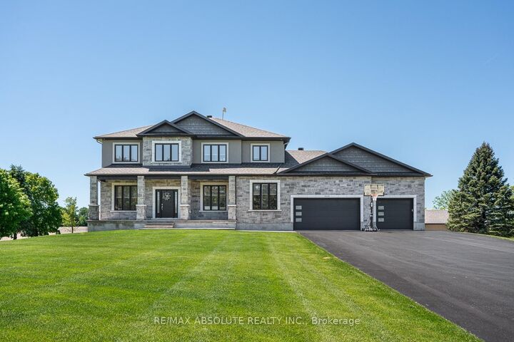 Property Photo: 3194 Steeple Hill Crescent ON K1A 2Z0