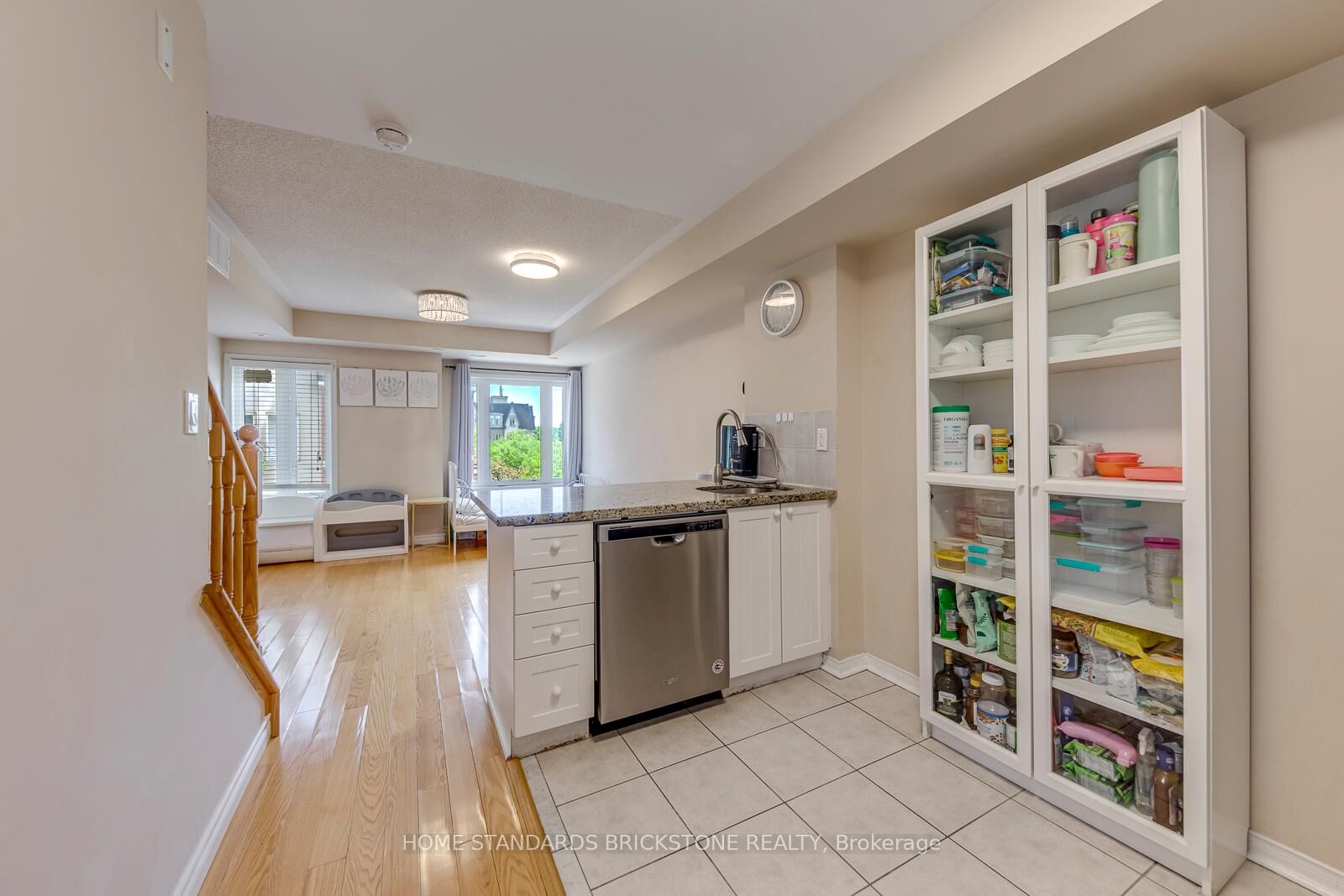 Property Photo: 306 John Street 291 ON L3T 0A7