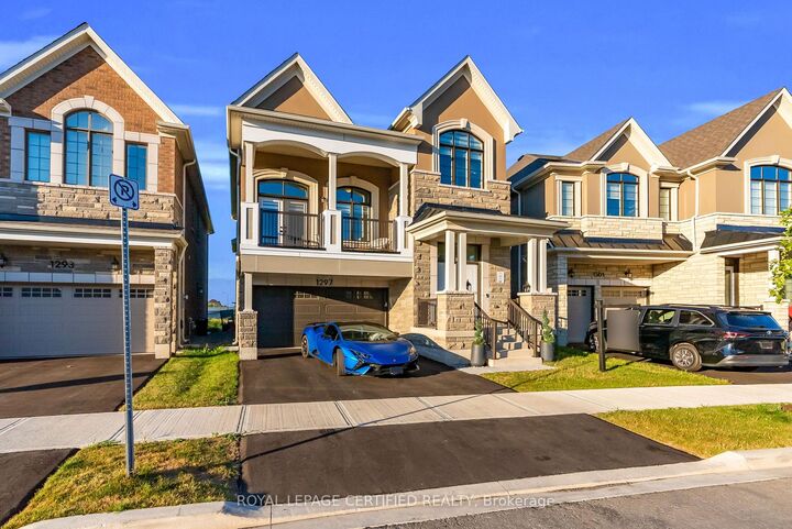 Property Photo: 1297 Basswood Crescent ON L9T 7E7
