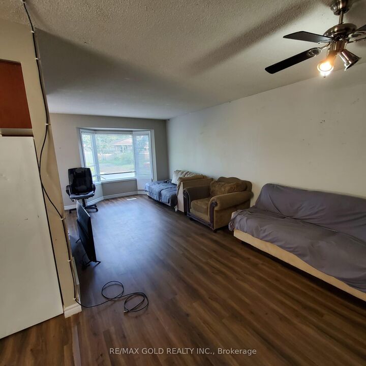Property Photo:  972 Prosperity Court  ON N5V 5C7 