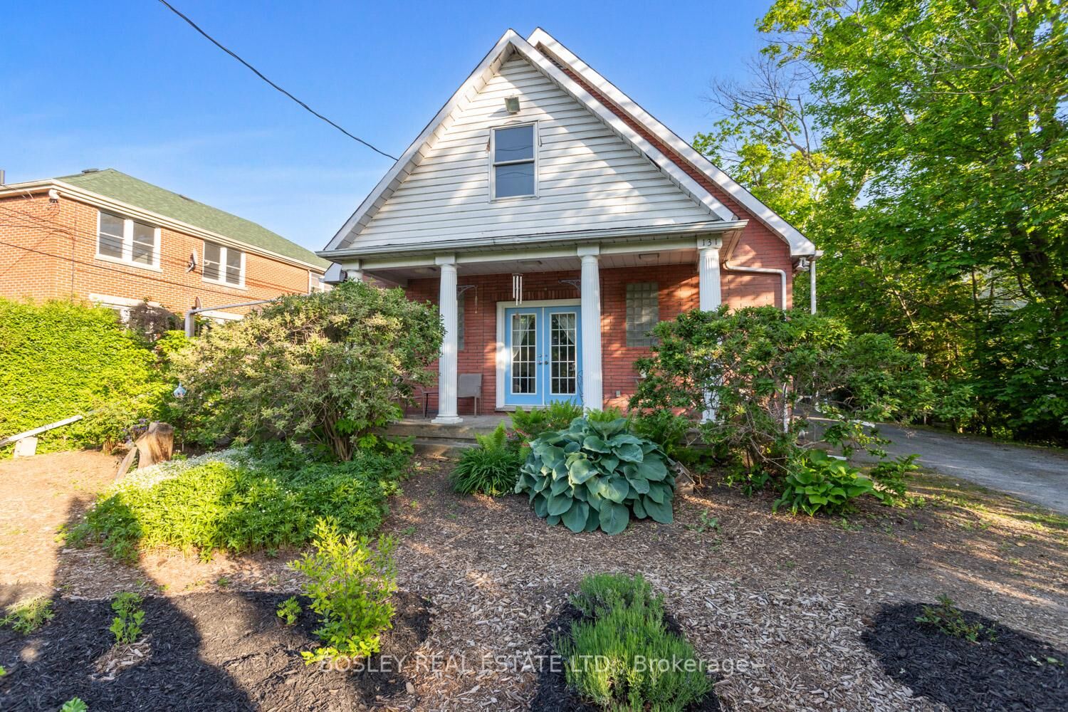 Property Photo:  131 King Street E  ON K9A 1L2 