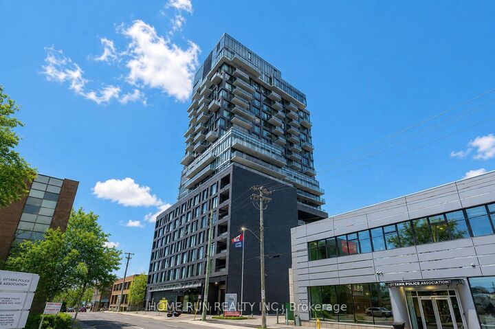 203 Catherine Street 1208 — photo 1