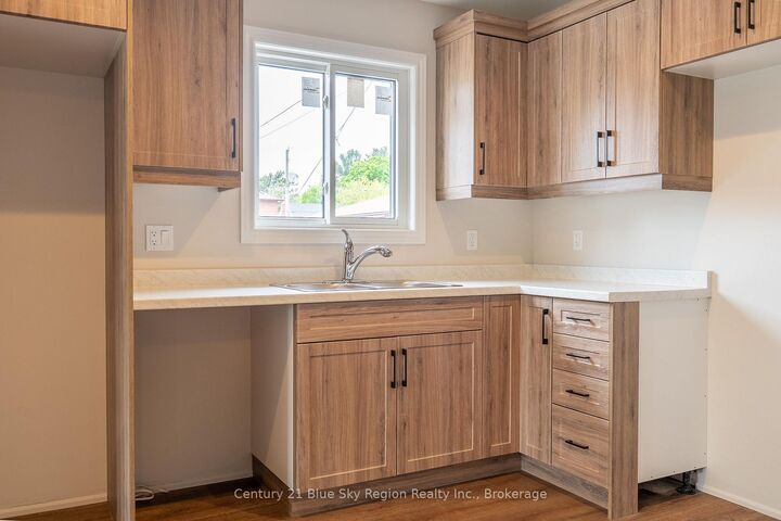 Property Photo:  1556 Fraser Street  ON P1B 3Z2 