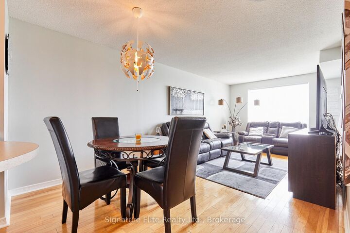 Property Photo: 11 Oneida Crescent Lph05 ON L4B 0A1