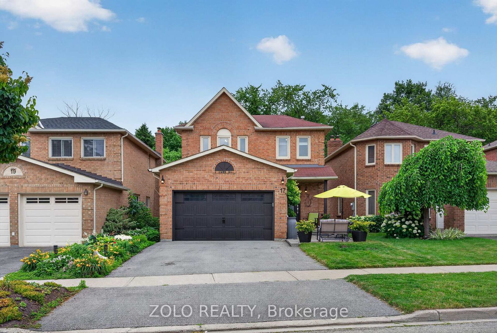 Property Photo: 17 Pinellas Drive ON L6Z 3C1