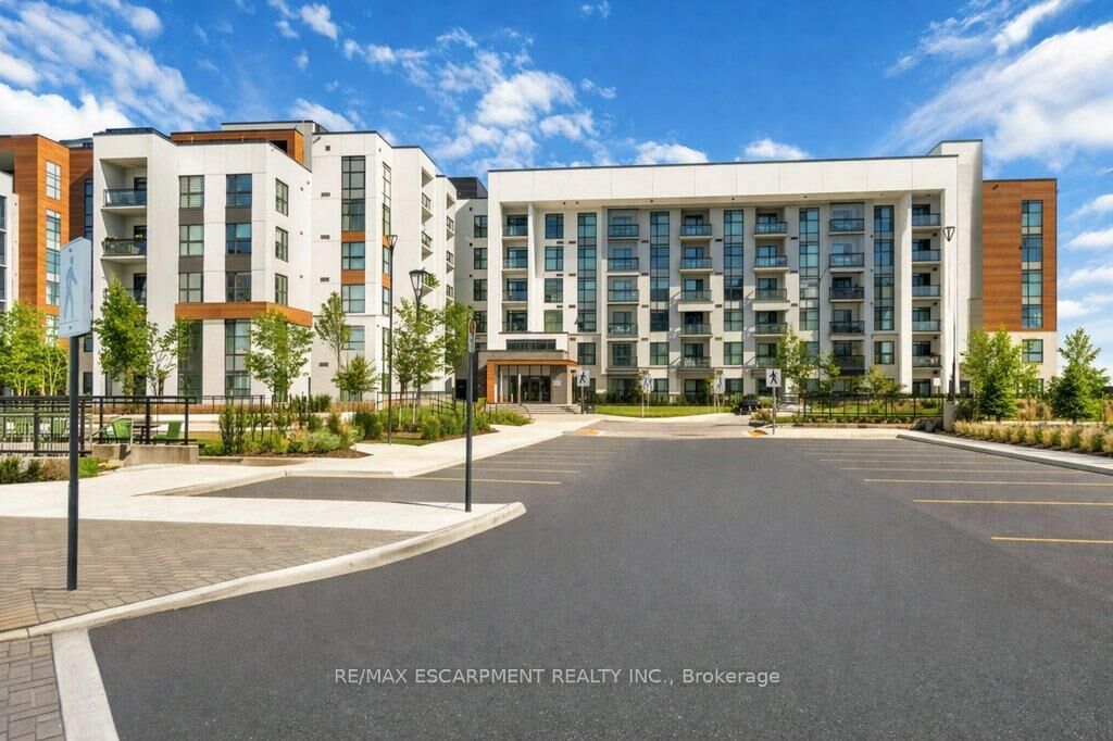 Property Photo:  480 Gordon Krantz Avenue 303  ON L9E 1Z4 