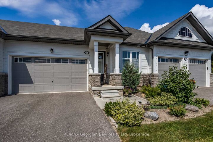 Property Photo:  4 Chatten Court  ON L4R 0G4 