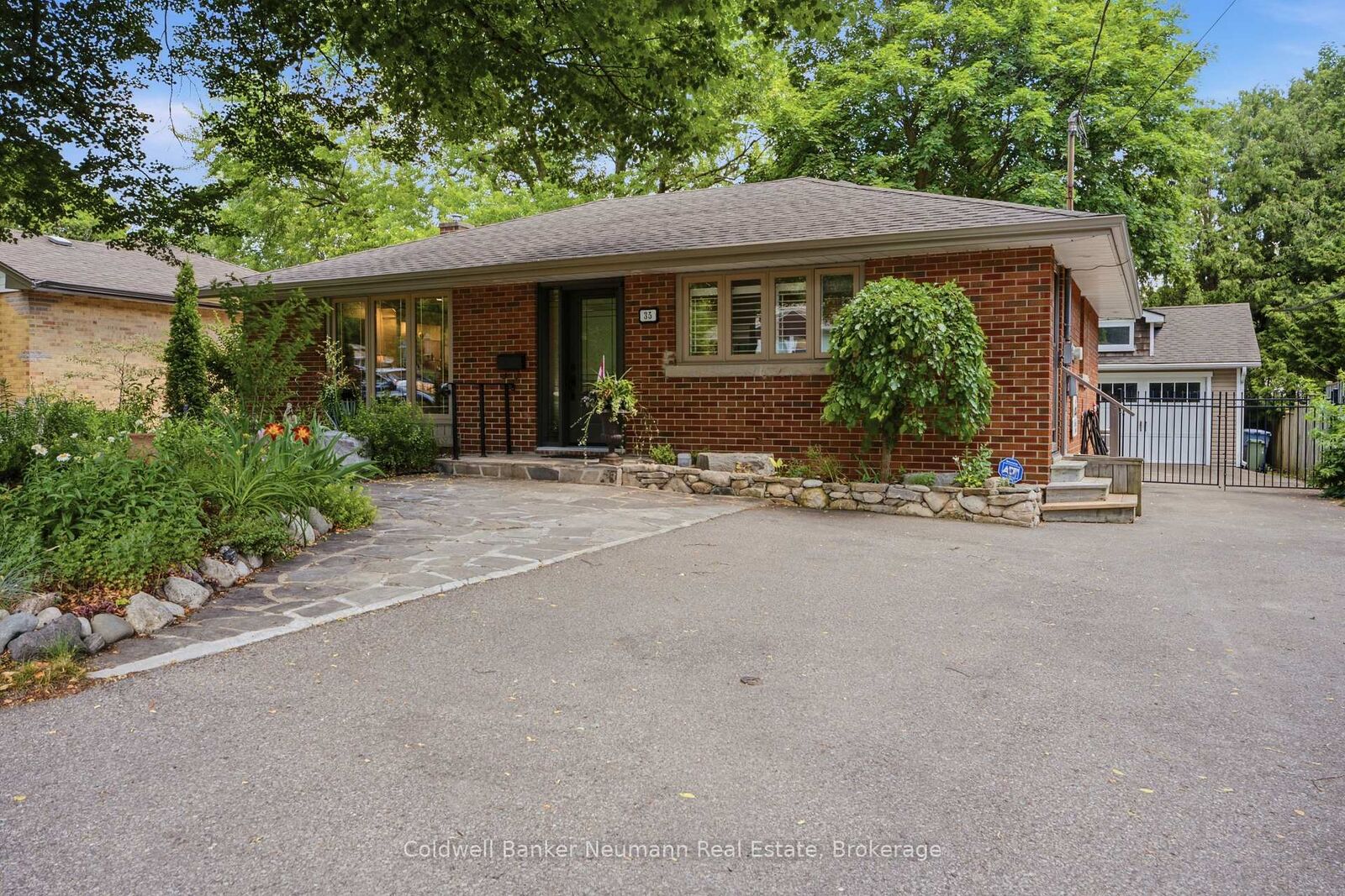 Property Photo: 35 Gladstone Avenue ON N1E 1L8