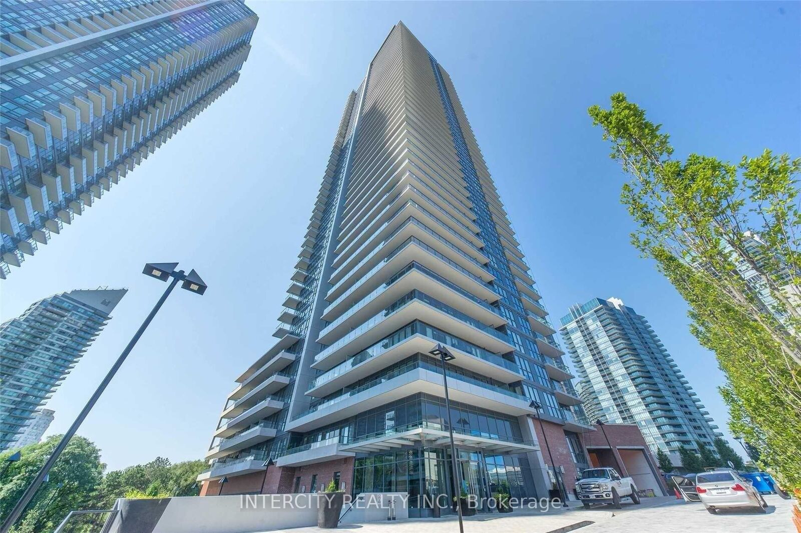 Property Photo: 10 Parklawn Road 622 ON M8V 0H9