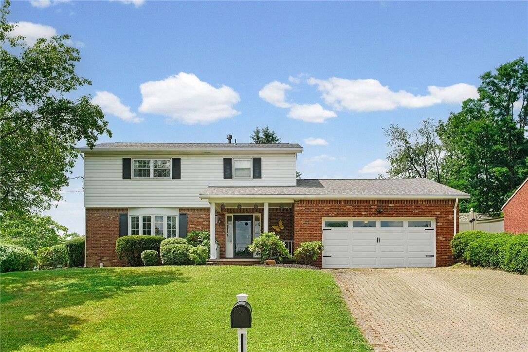 Property Photo: 4423 Helmar Drive PA 15146