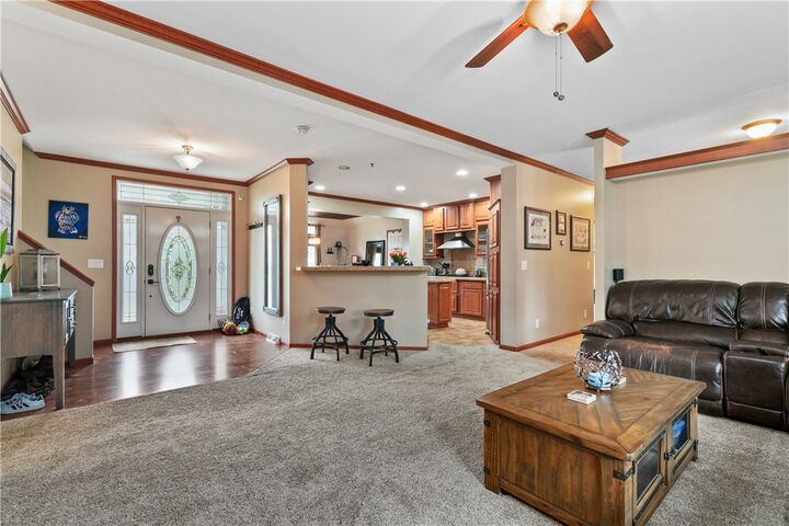 Property Photo: 131 Helena St PA 15122