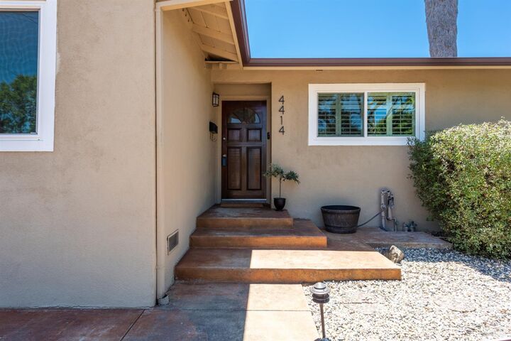 Property Photo:  4414 Vine Street  CA 95409 