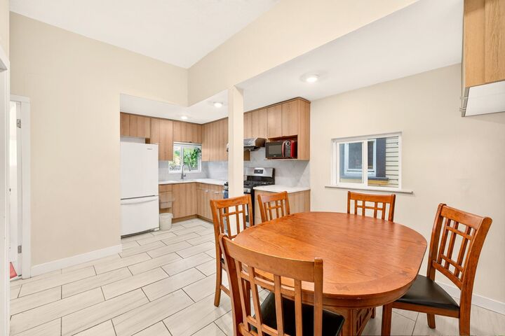 Property Photo: 777 E Pender Street BC V6A 1V8