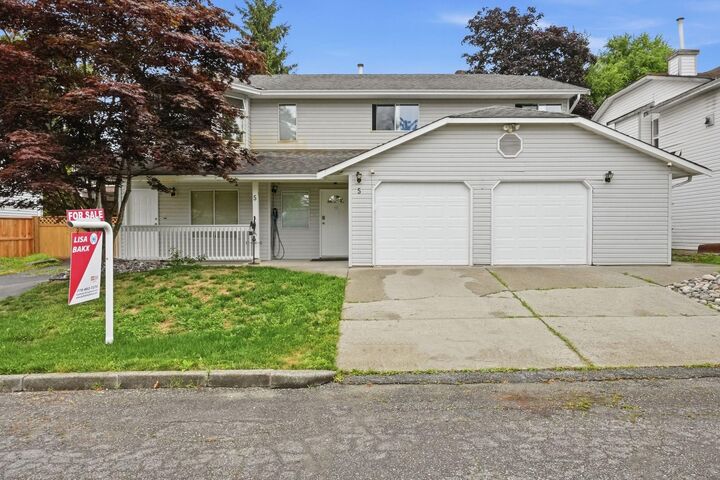 11954 Hawthorne Street 5 — photo 1