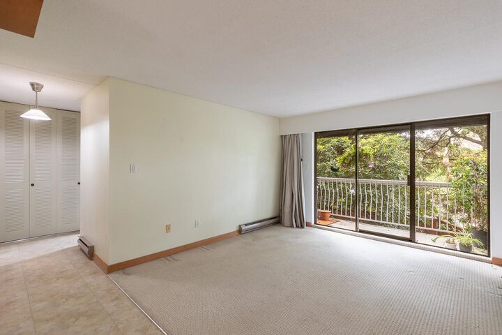 Property Photo: 3680 W 7th Avenue 203 BC V6R 1W4