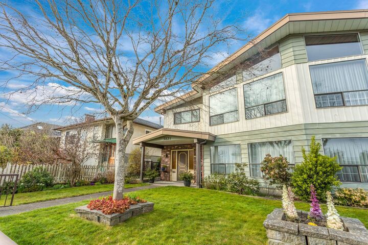 Property Photo: 5825 Clinton Street BC V5J 2M4