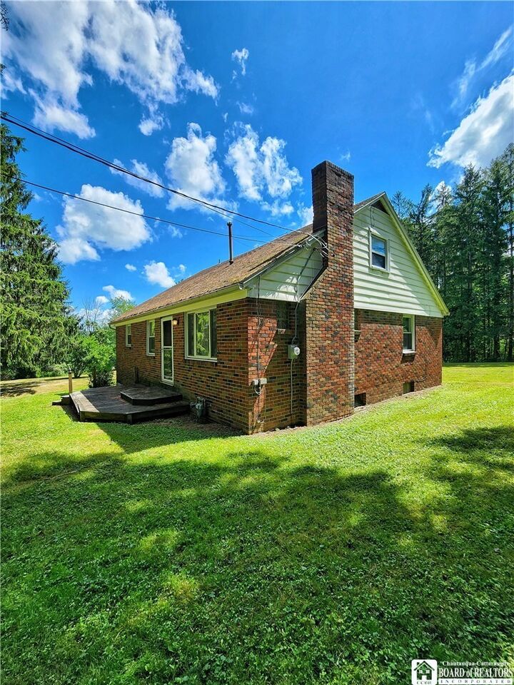 Property Photo:  1492 Forest Avenue Extension  NY 14701 