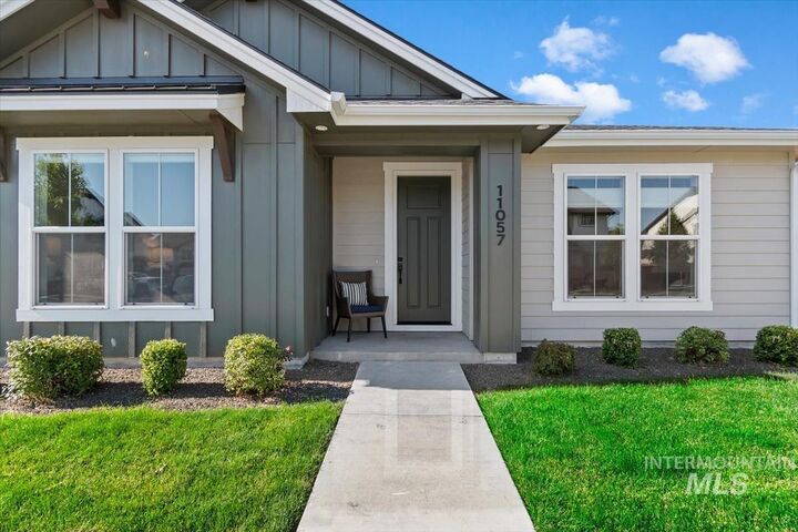 Property Photo: 11057 W Shelborne St ID 83709