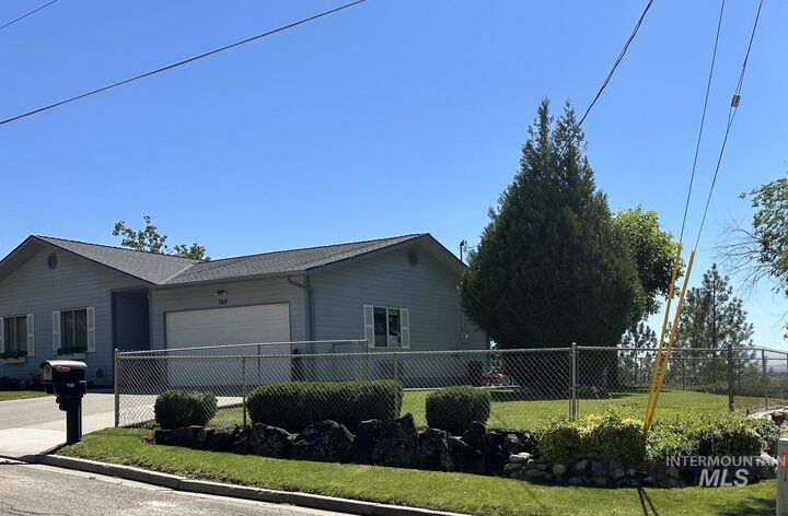 Property Photo:  748 Hughes Dr  ID 83661 