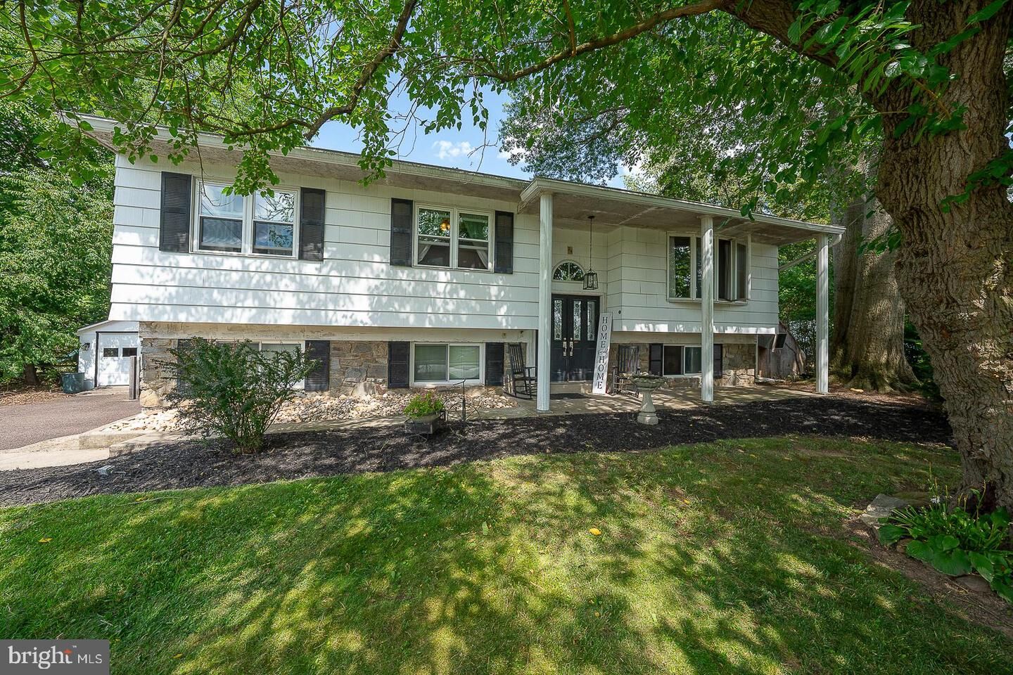 Property Photo:  24 Brimfield  PA 19403 