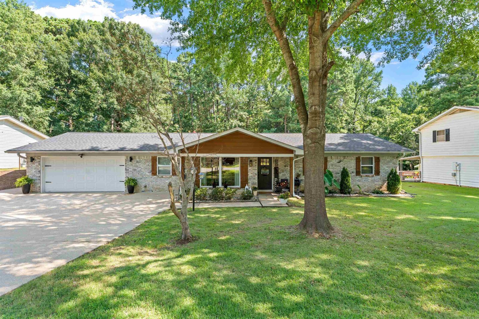 Property Photo:  505 Bristol Drive  AR 72022 