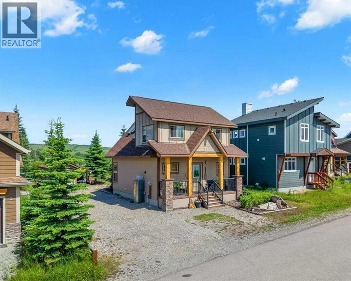Property Photo:  224 Cottageclub Crescent  AB T4C 1B1 