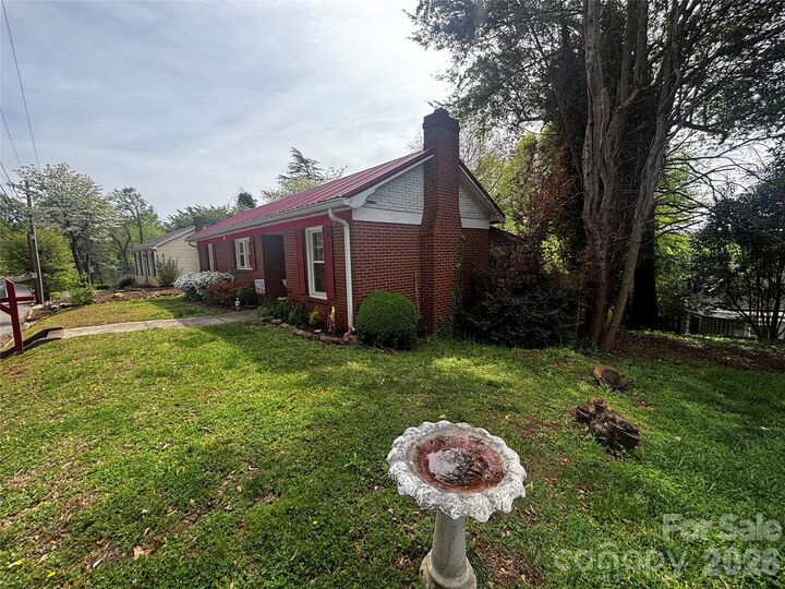 Property Photo: 103 Silver Creek Road NC 28655