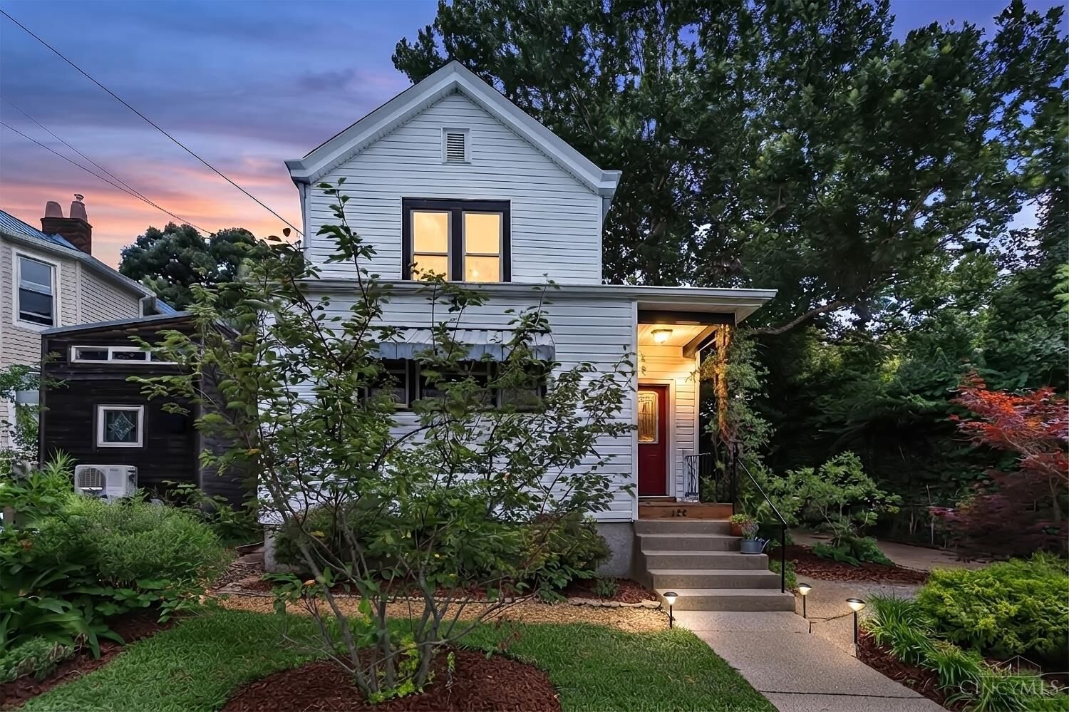Property Photo:  522 Enright Avenue  OH 45205 