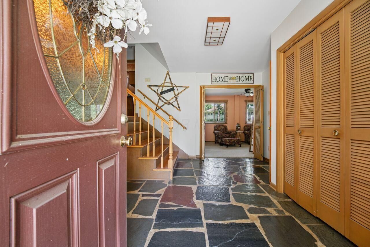 Property Photo:  157 Spring Valley SW Drive  OH 43023 