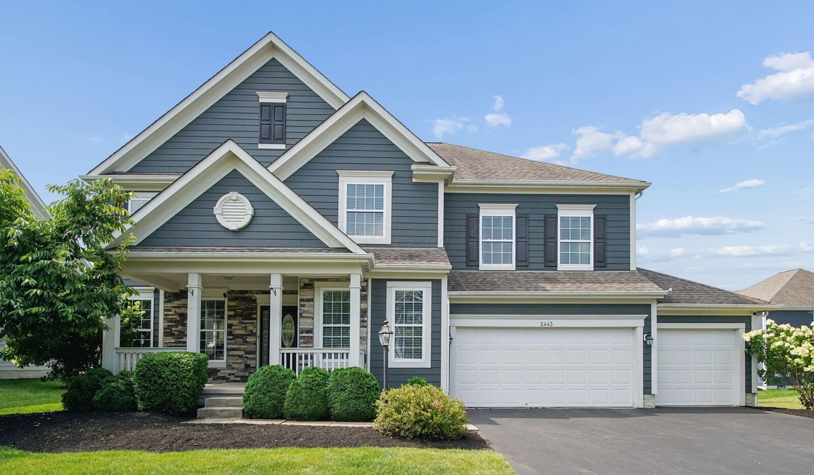 Property Photo:  2443 Triple Crown Crossing  OH 43065 