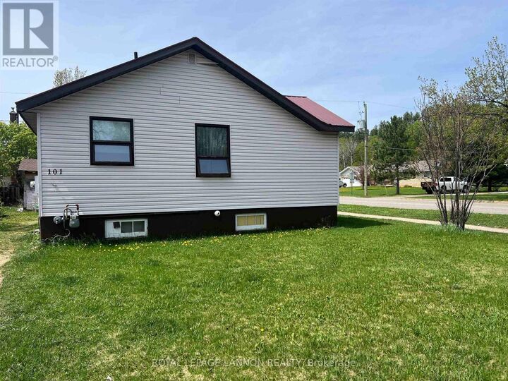 Property Photo: 101 Pine Crescent ON P0T 1C0