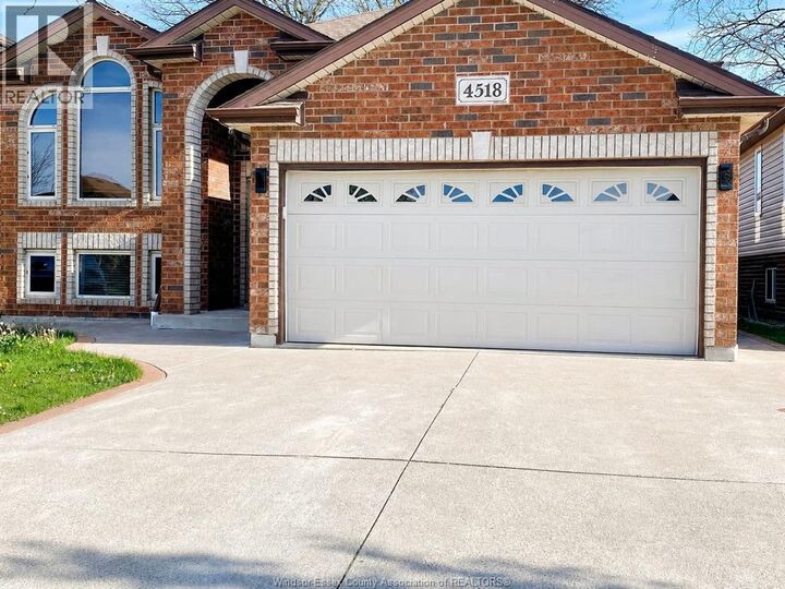 Property Photo: 4518 Helsinki Crescent ON N9G 0A6