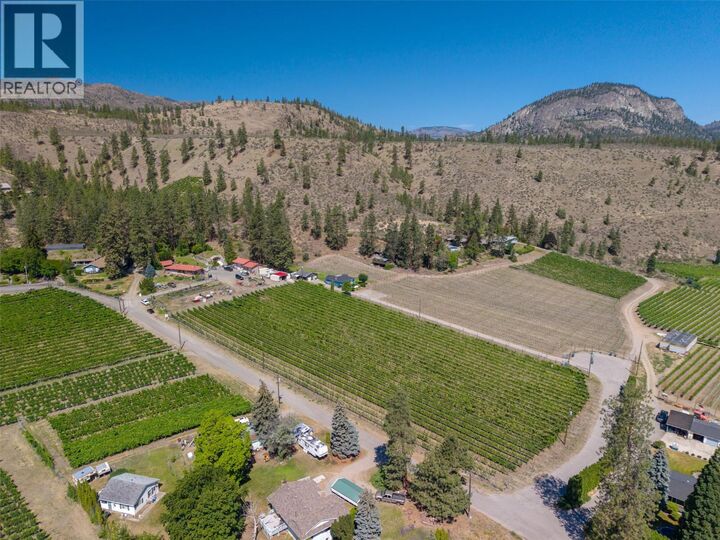 Property Photo: 482 Pinehill Road BC V0H 1T5