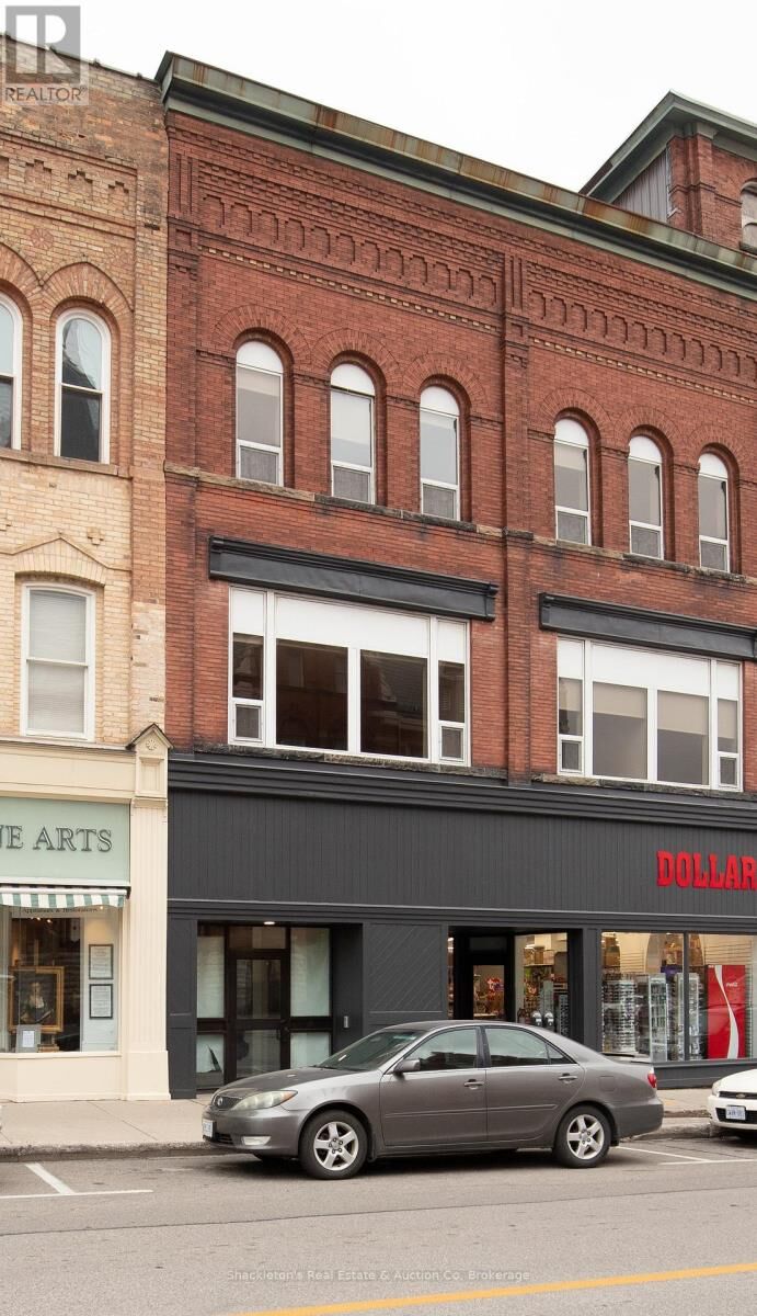 Property Photo:  55 Downie Street 255  ON N5A 1W7 