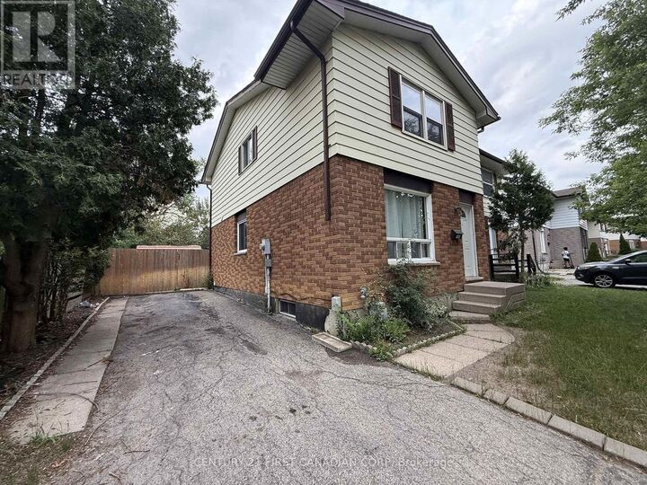 Property Photo:  105 Patience Crescent  ON N6E 2K8 