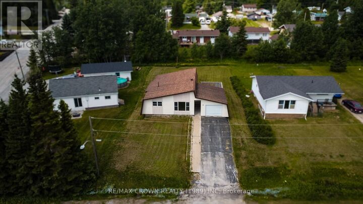 Property Photo: 82 Neesomadina Avenue ON P0M 1Z0