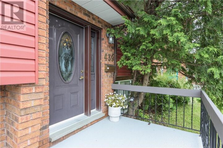 Property Photo:  439 Kaireen Street  ON P3E 5T3 